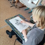 Master-klass-so-studentami-na-temu-Zarisovka-rasteniya-myagkim-materialom-3