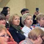 V-den-nacionalnogo-kostjuma-prepodavatelyam-DHSh1-uchastnikam-Vojlokfesta-torzhestvenno-vruchili-katalogi-4